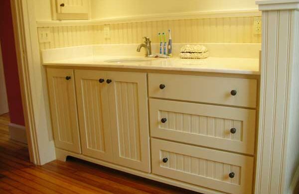 Custom bathroom vanity